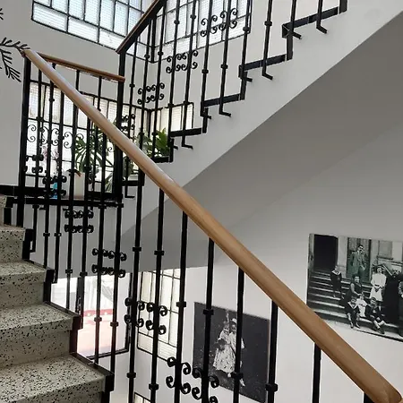 Paco بيت ضيافة ماربيا