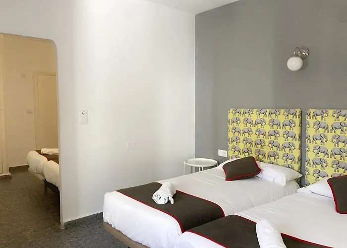 Paco Πανσιόν *